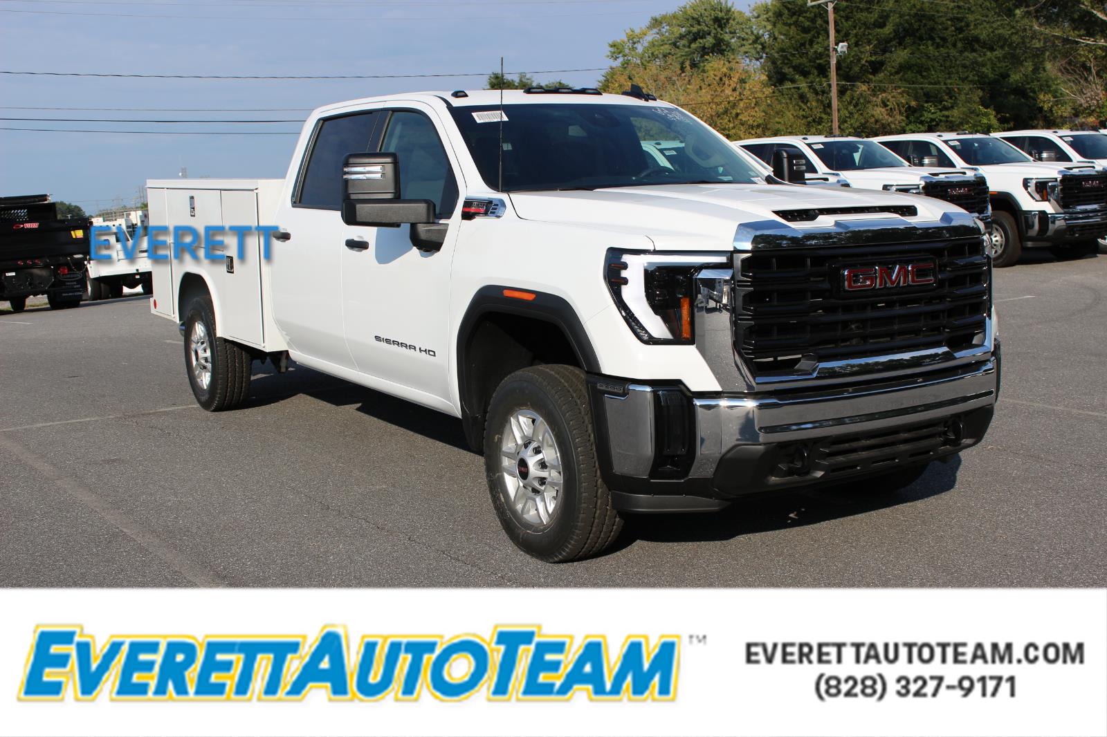 2025 GMC Sierra 2500HD Pro's photo