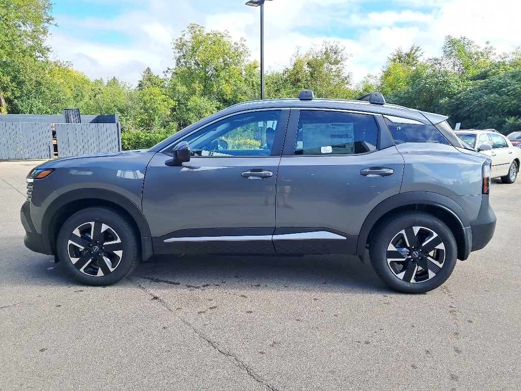 2026 Nissan Kicks SV photo 2