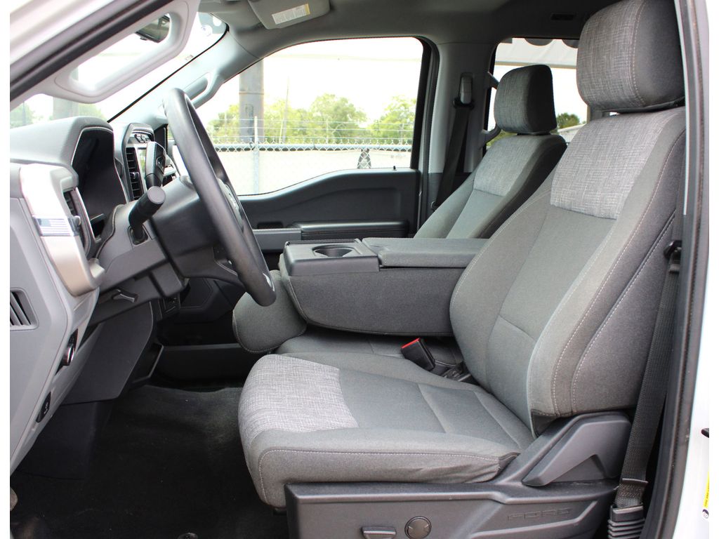 2023 Ford F-150 XLT photo 4