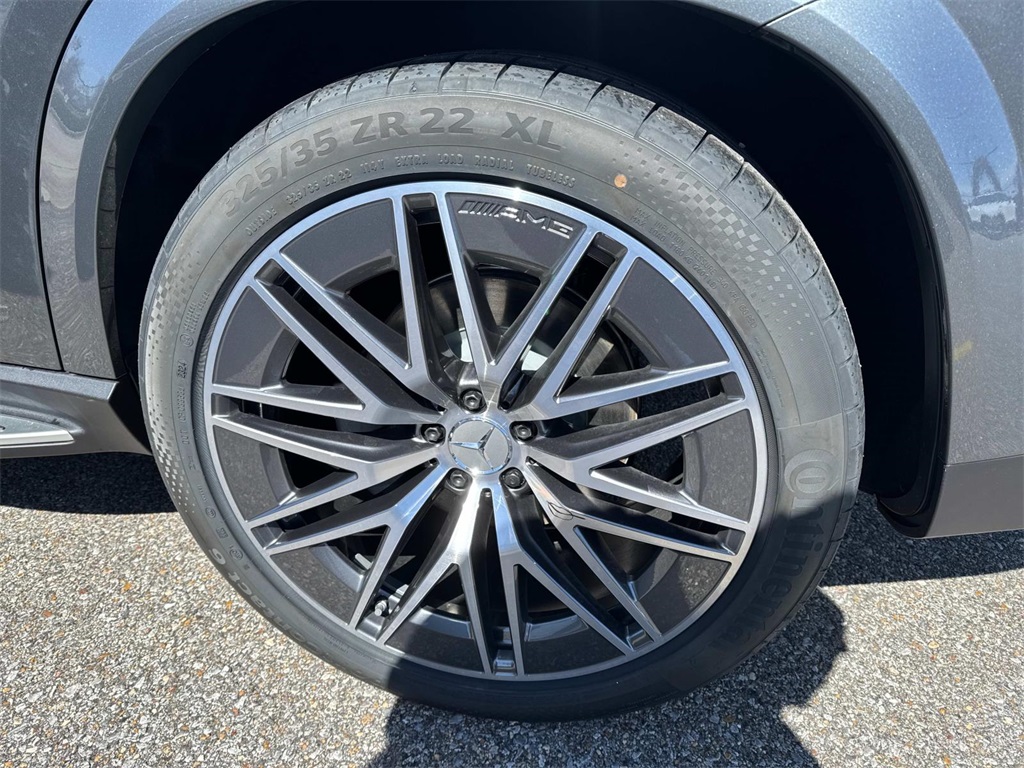 2025 Mercedes Benz GLE 53 AMG 4MATIC photo 3
