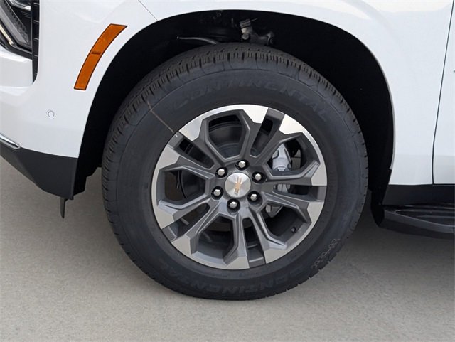 2025 Chevrolet Tahoe LS photo 4