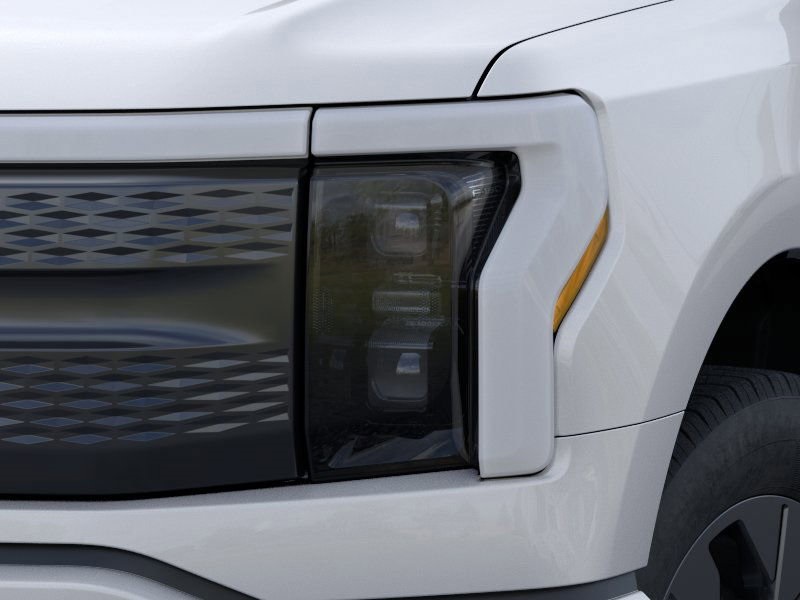 2025 Ford F-150 Lightning photo 12