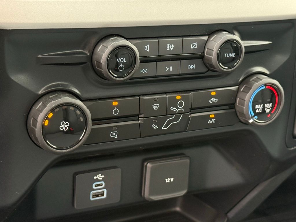 2024 Ford F-450 XL photo 10