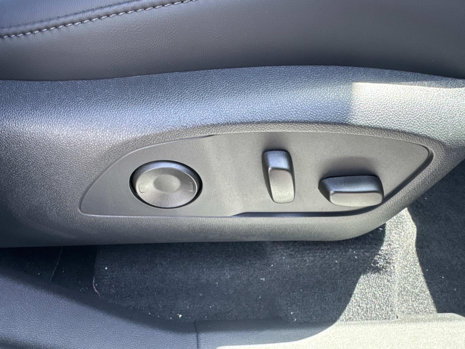 2025 Gmc Acadia Elevation photo 26