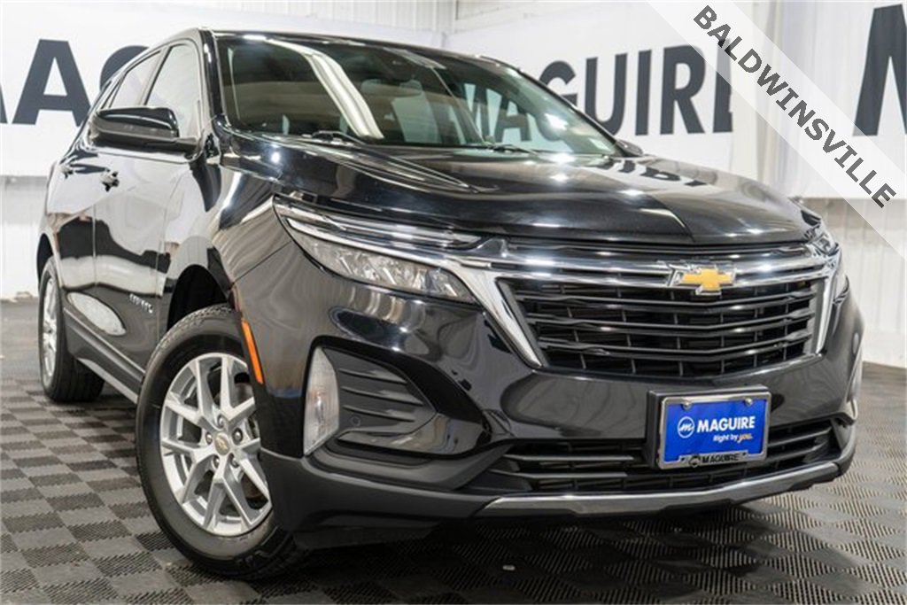 2022 Chevrolet Equinox LT's photo