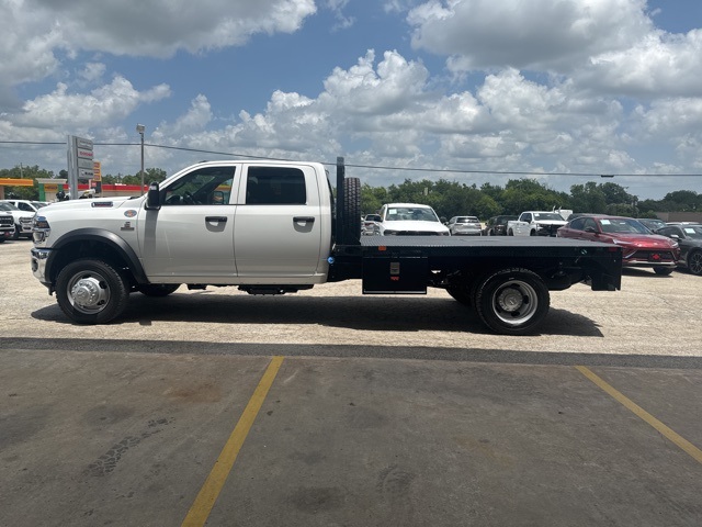 2025 Ram 5500 Tradesman photo 4
