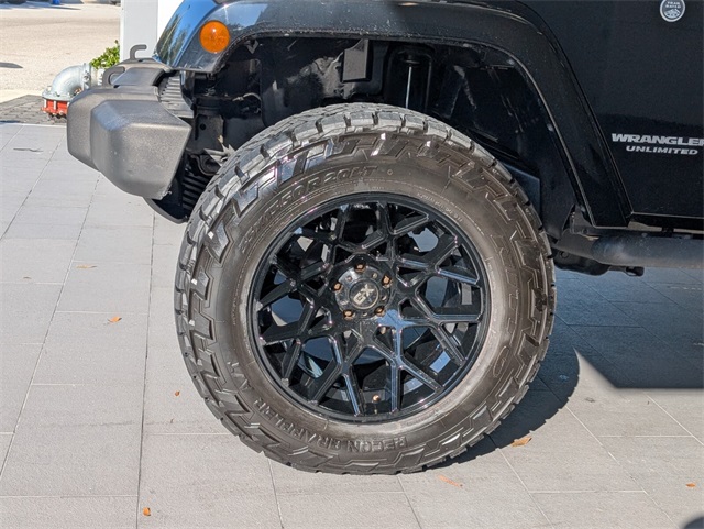 2017 Jeep Wrangler Unlimited Rubicon photo 3