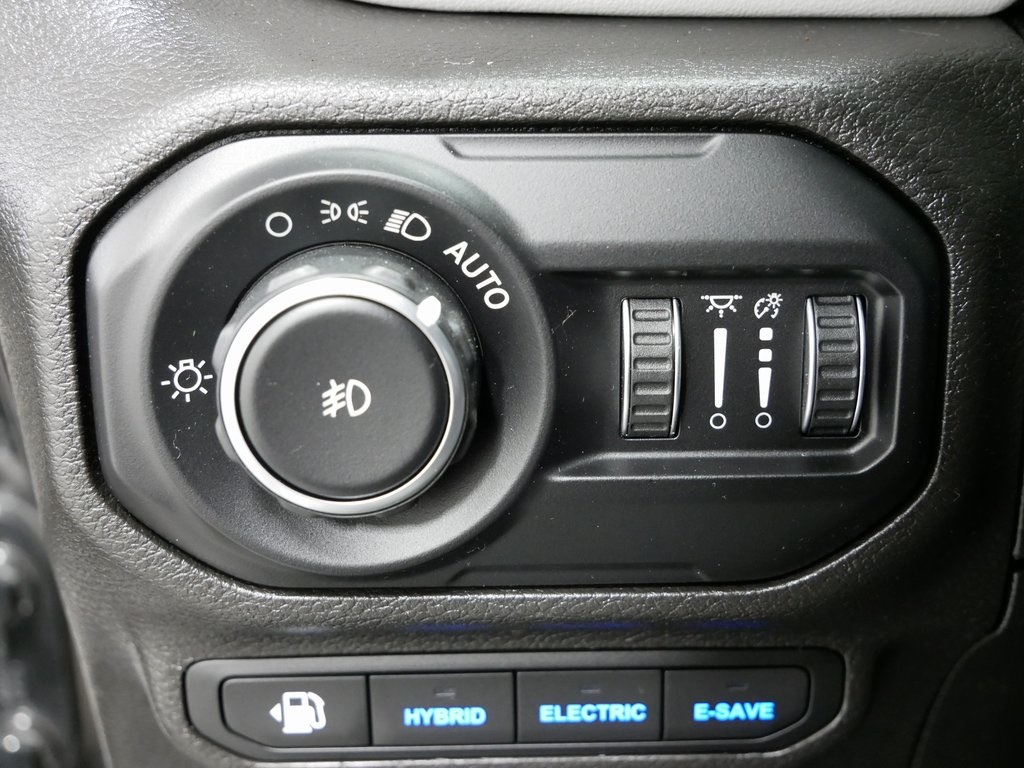 2022 Jeep Wrangler Unlimited Sahara High Altitude 4xe photo 16