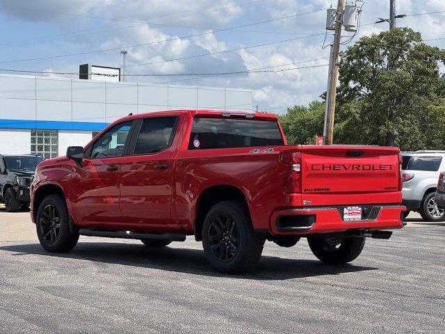 2025 Chevrolet Silverado 1500 Custom photo 4