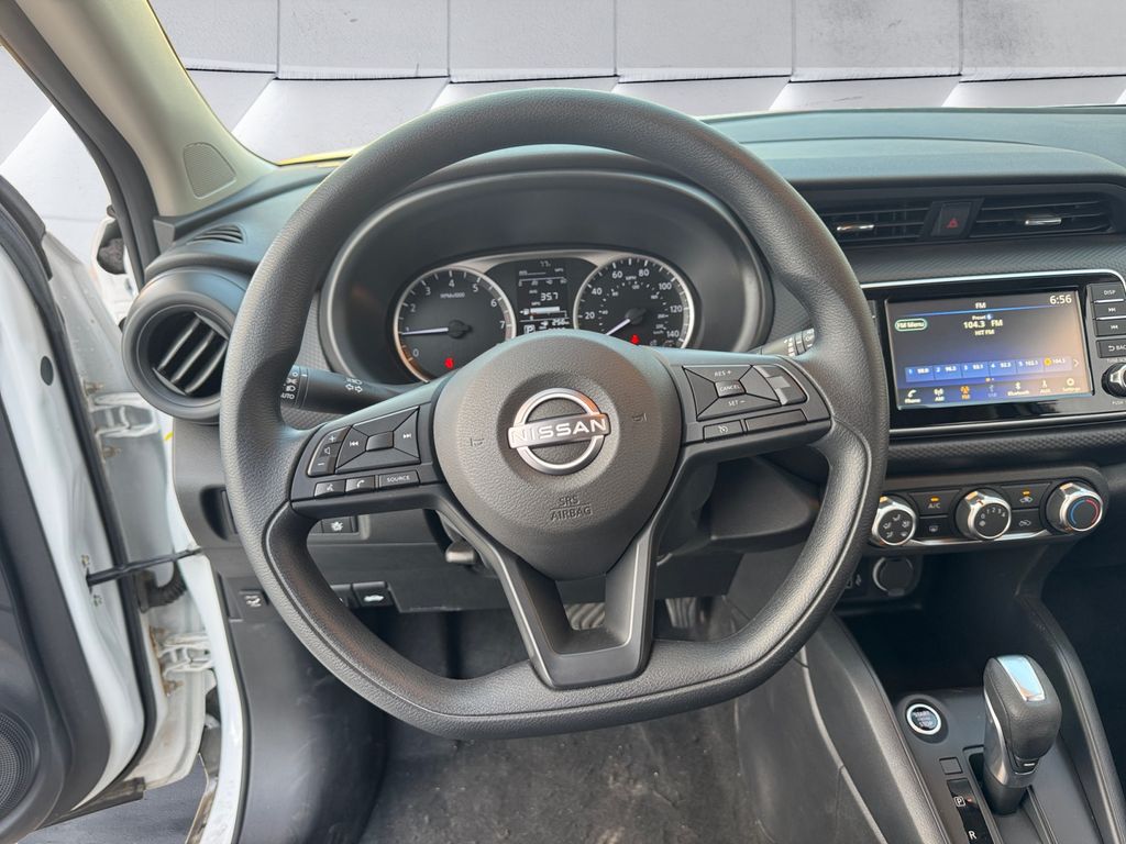 2024 Nissan Kicks S photo 9