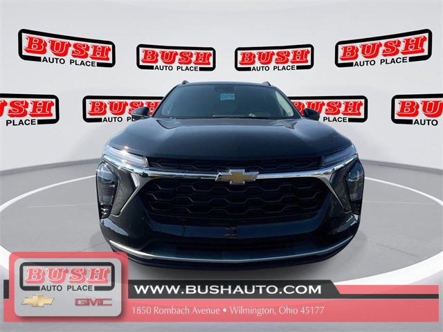 2025 Chevrolet Trax LT photo 5