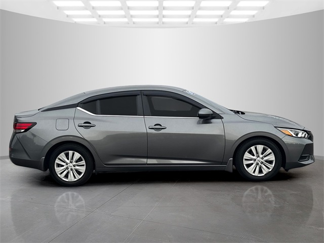 2022 Nissan Sentra S photo 8
