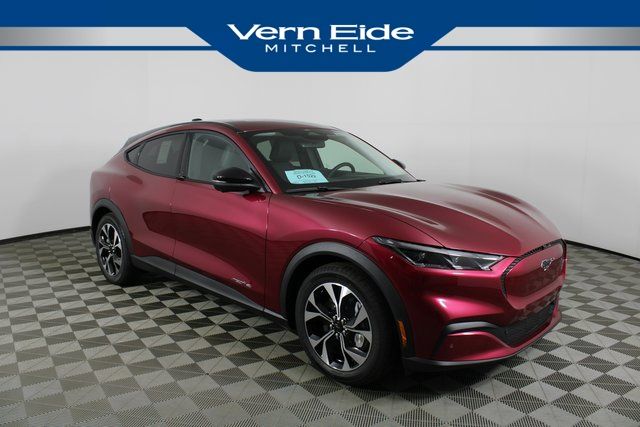 2025 Ford Mustang Mach-E Select AWD's photo