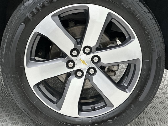 2018 Chevrolet Traverse 3LT photo 2