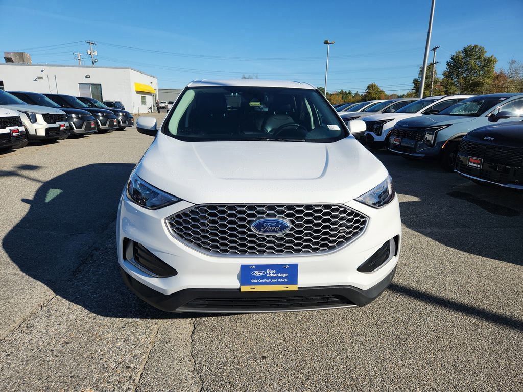 2024 Ford Edge SEL photo 2