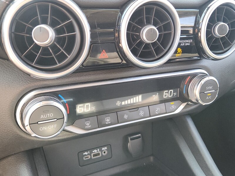 2021 Nissan Sentra SV photo 22