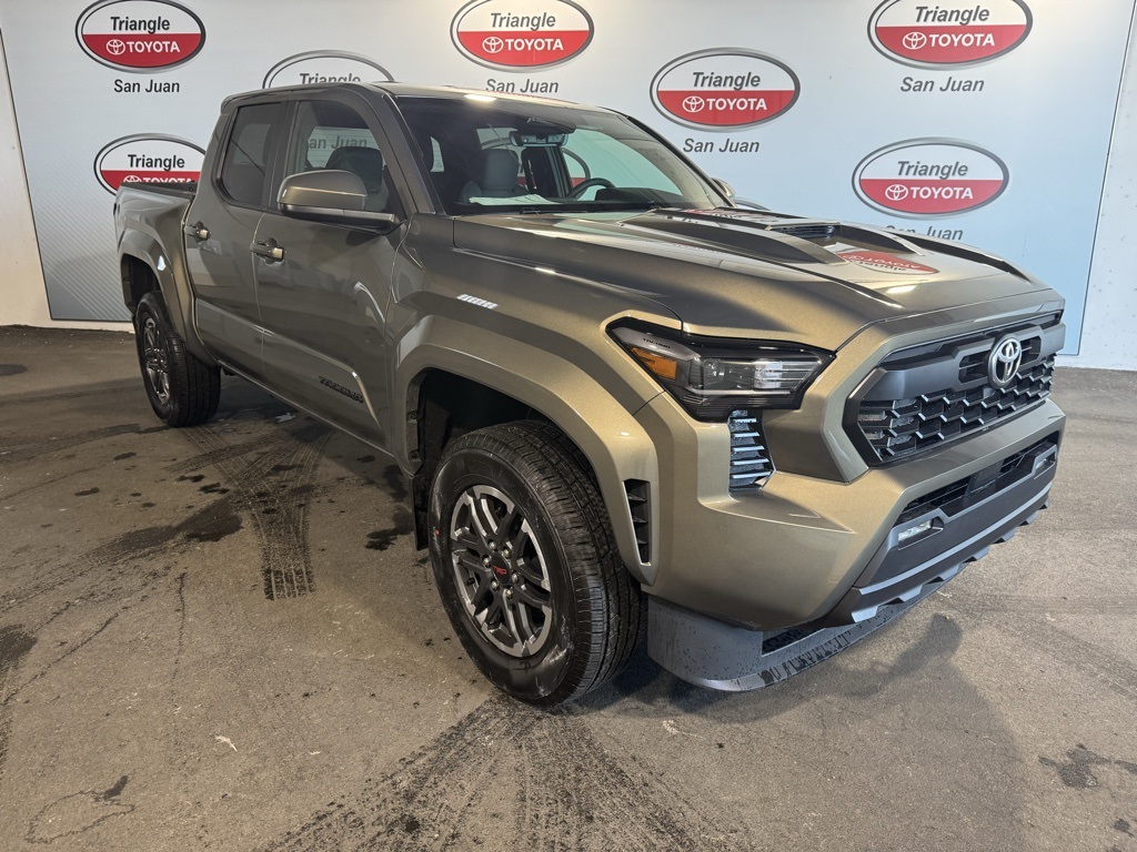 2025 Toyota Tacoma photo 5
