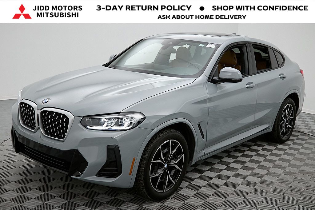 2023 BMW X4 30i's photo