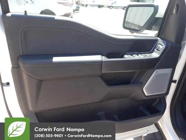 2025 Ford F-150 Lariat photo 10
