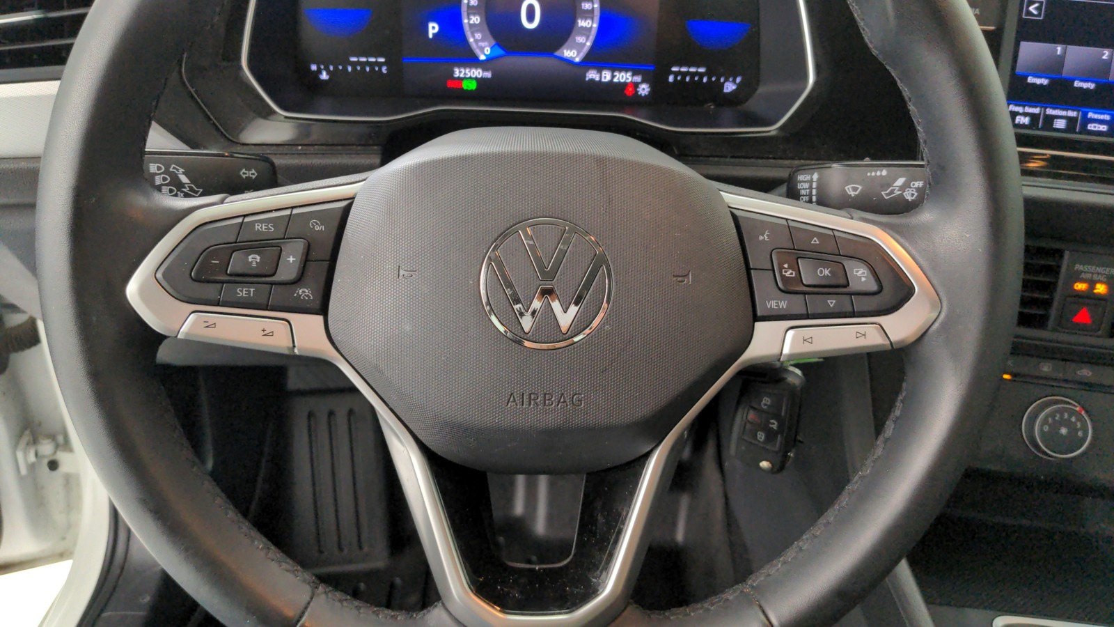 Used 2024 WHITE Volkswagen S image 18