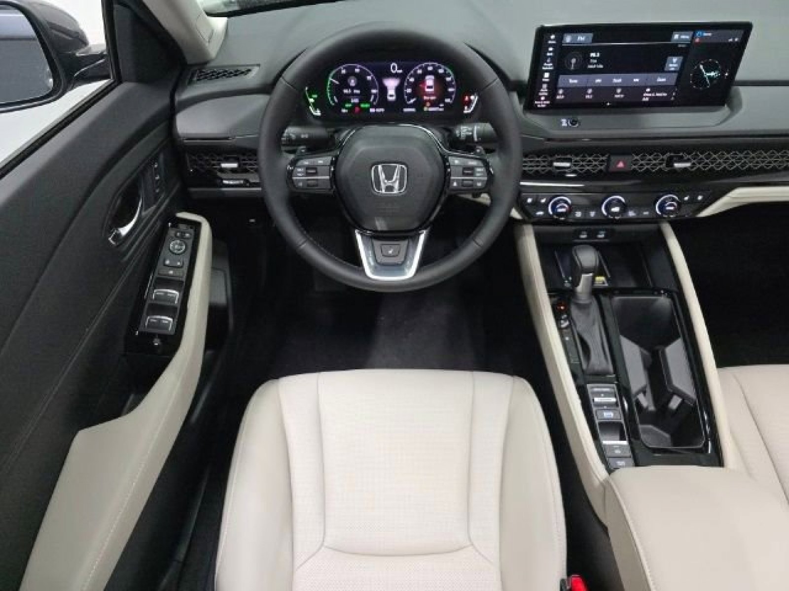 2025 Honda Accord Hybrid Touring photo 3