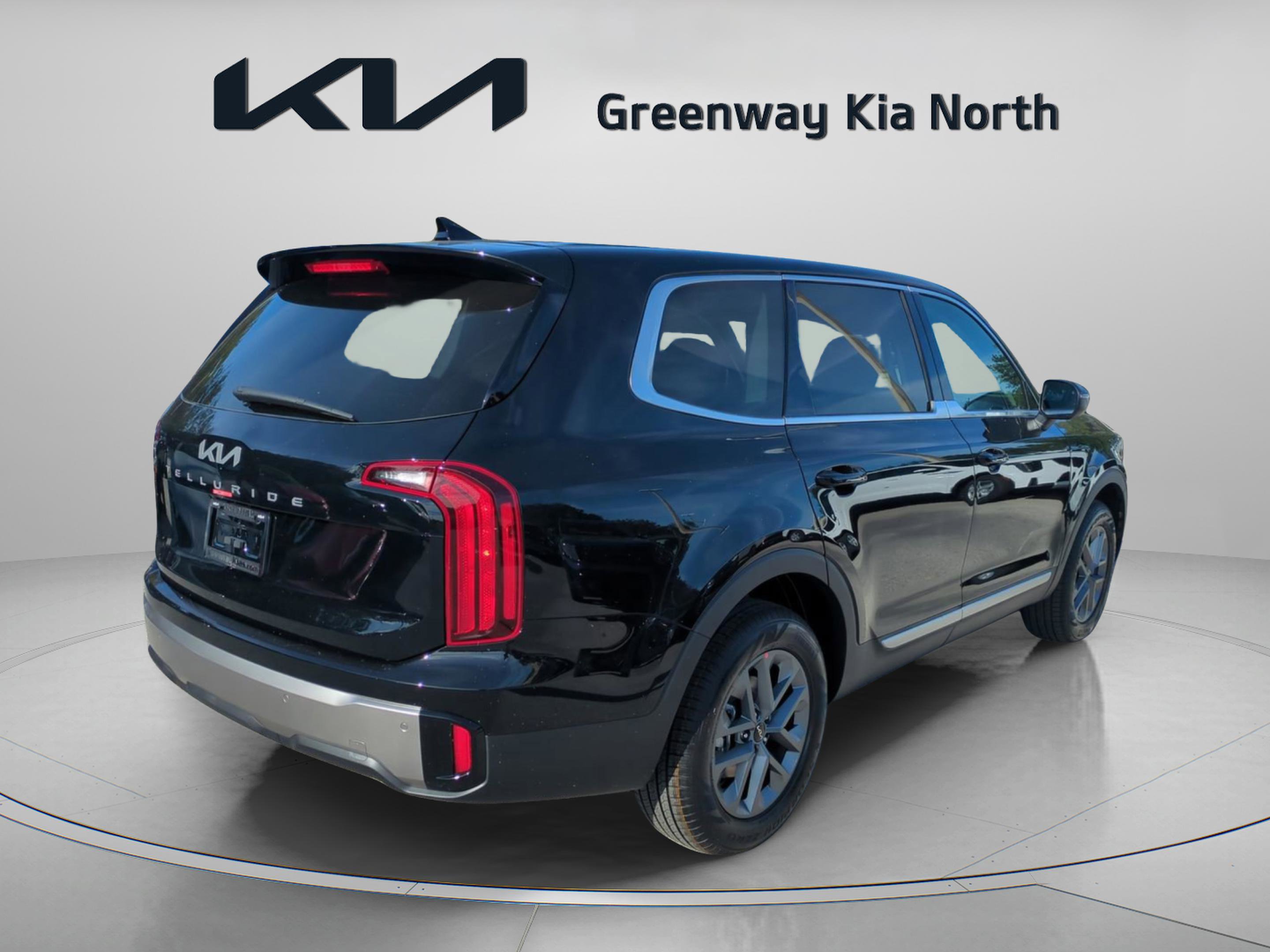 2025 Kia Telluride LX photo 8