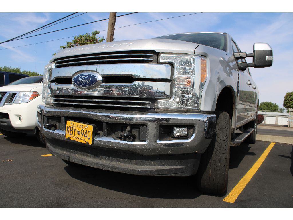 2017 Ford F-250 Lariat photo 14
