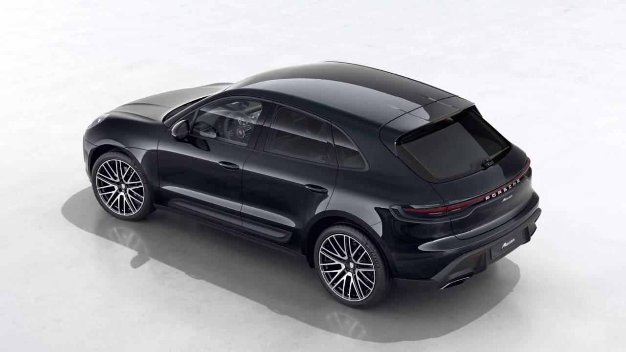 2026 Porsche Macan T photo 3