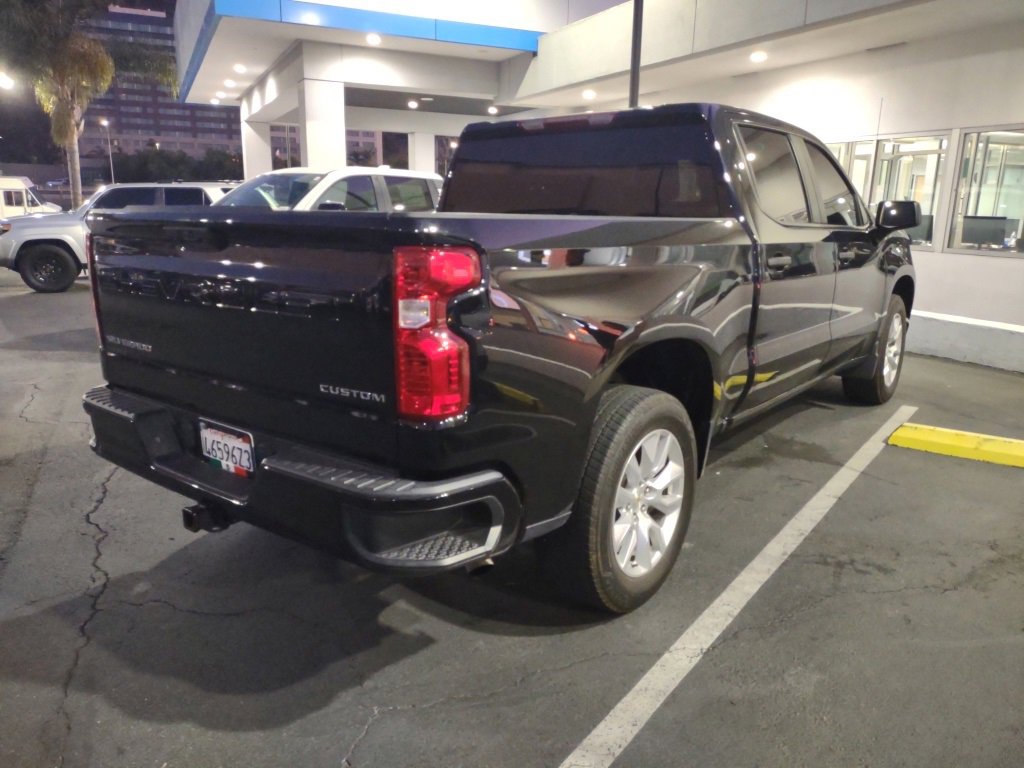 2024 Chevrolet Silverado 1500 Custom photo 3