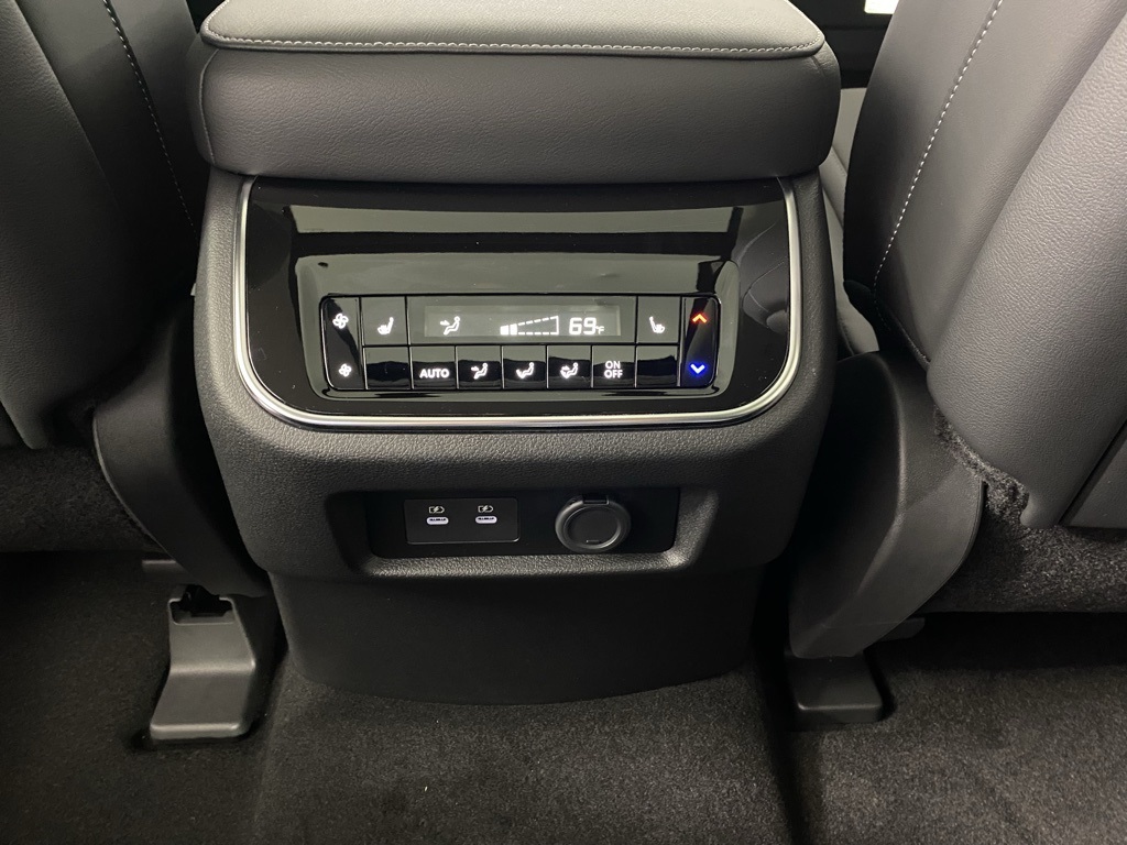 2026 Infiniti QX80 Pure photo 27