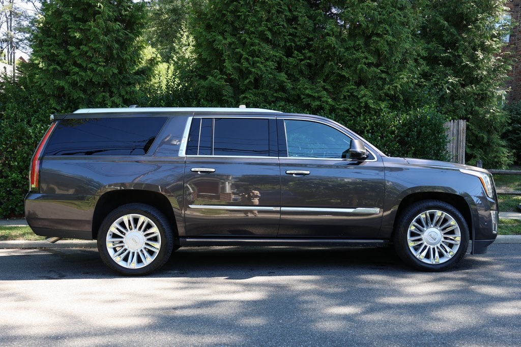 2017 Cadillac Escalade ESV Platinum photo 25