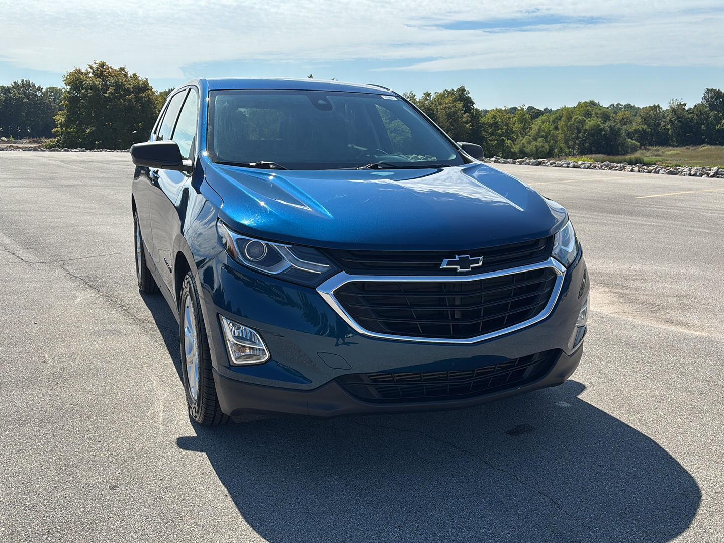 2020 Chevrolet Equinox LT photo 2