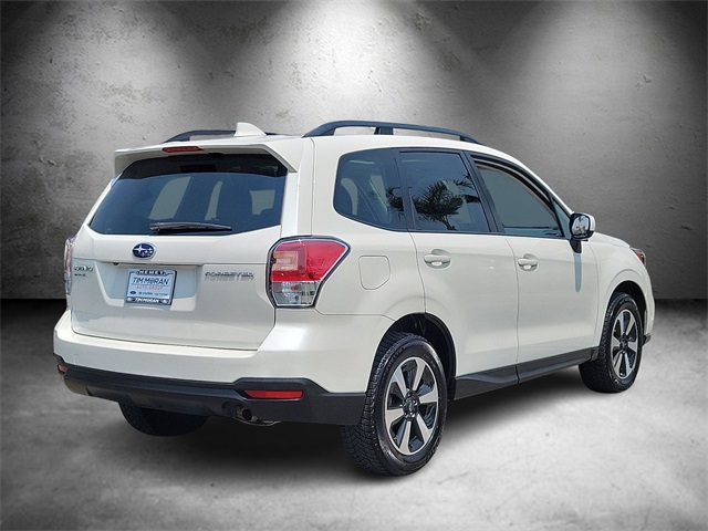 2018 Subaru Forester 2.5i Premium photo 3