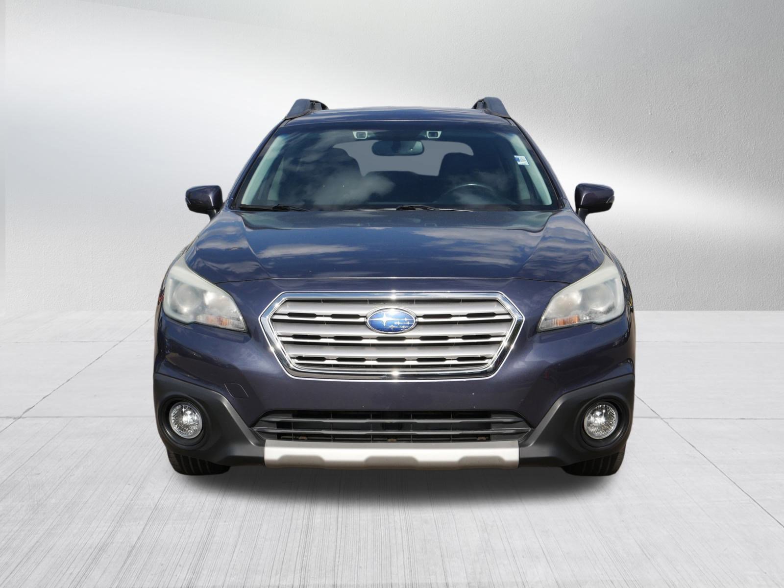 2016 Subaru Outback 3.6R Limited photo 2