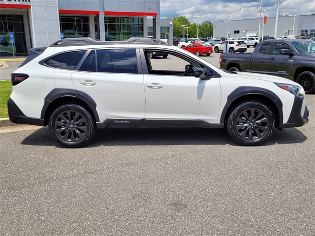 2024 Subaru Outback Onyx Edition photo 13