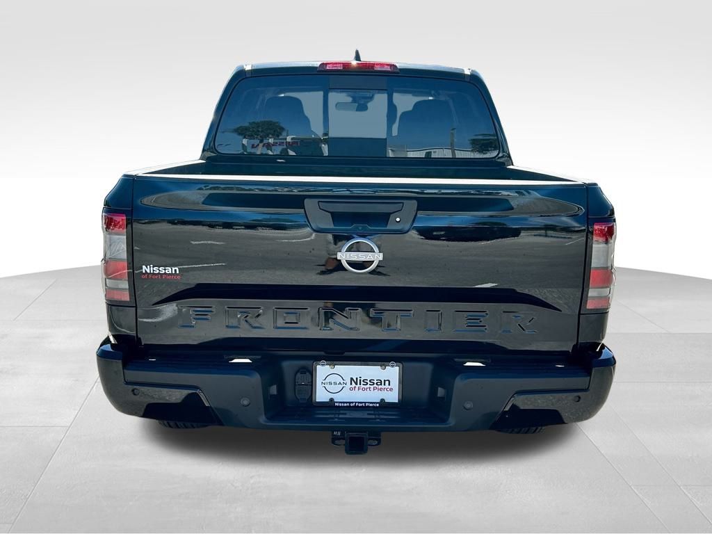 2026 Nissan Frontier Crew Cab SV photo 4