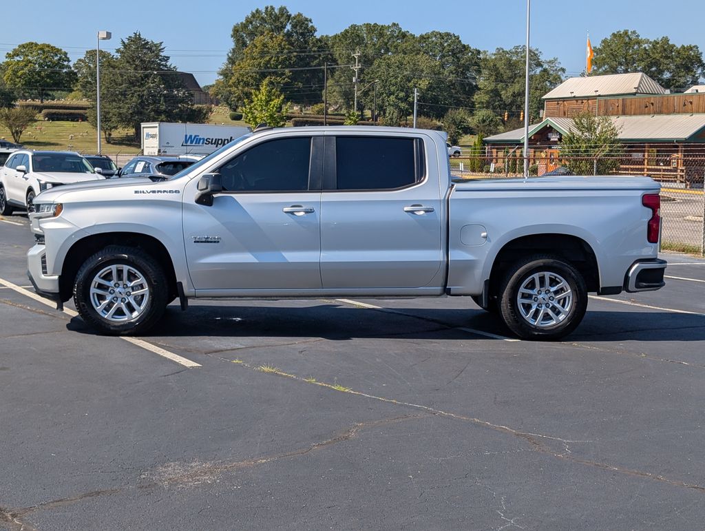 2020 Chevrolet Silverado 1500 RST photo 3