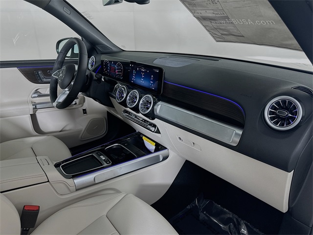2026 Mercedes Benz GLB 250 photo 25