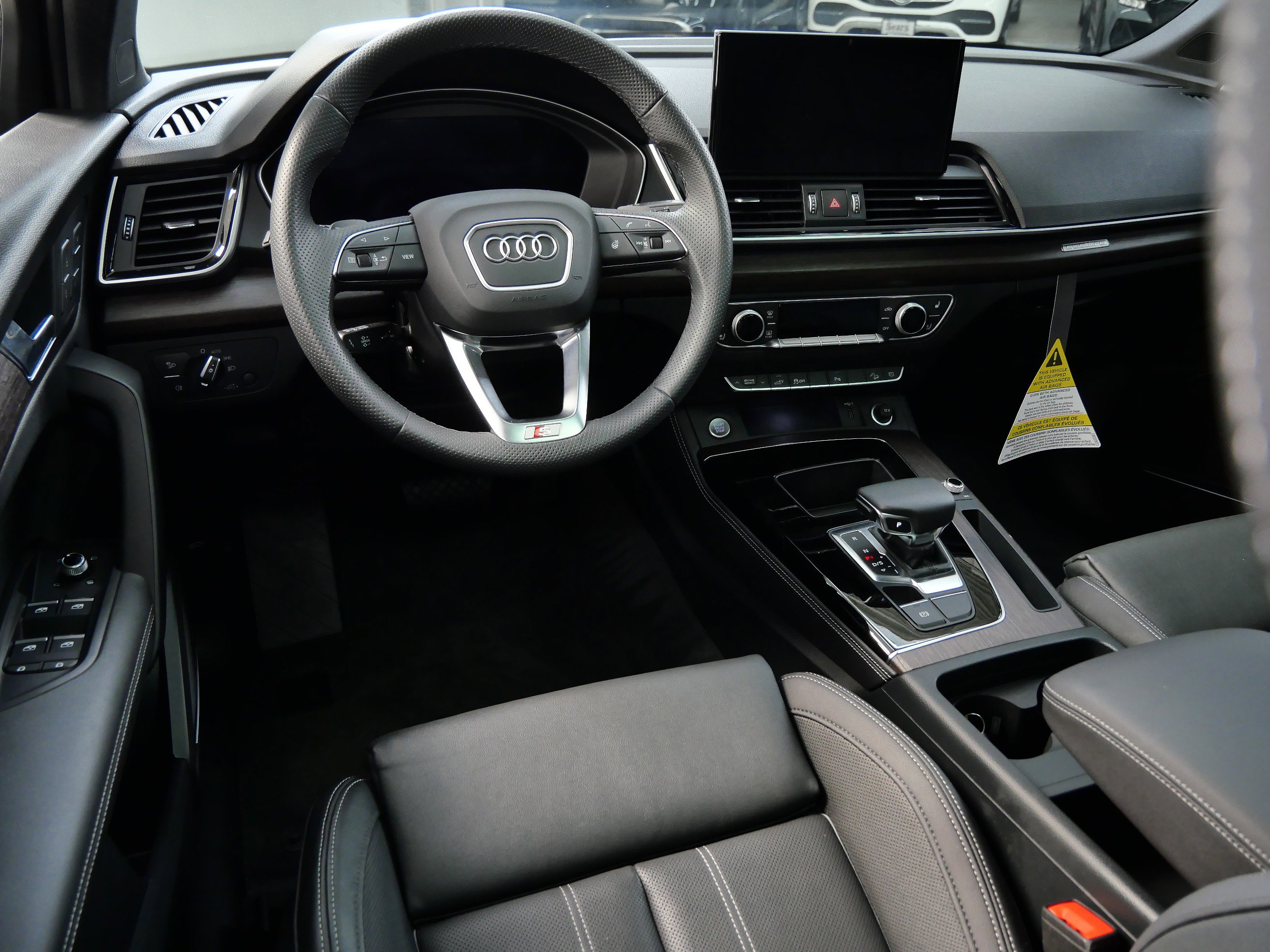Used 2025 Audi Q5 Premium Plus with VIN WA1E2AFY6S2044542 for sale in Minnetonka, Minnesota
