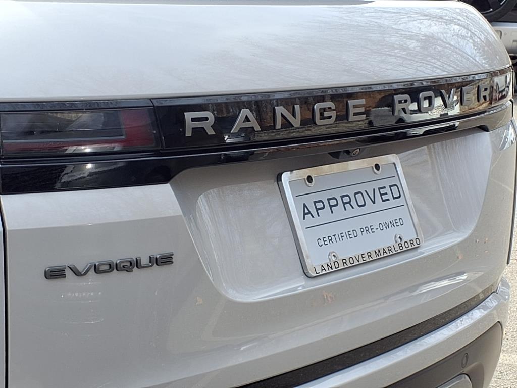 2025 Land Rover Range Rover Evoque S photo 17