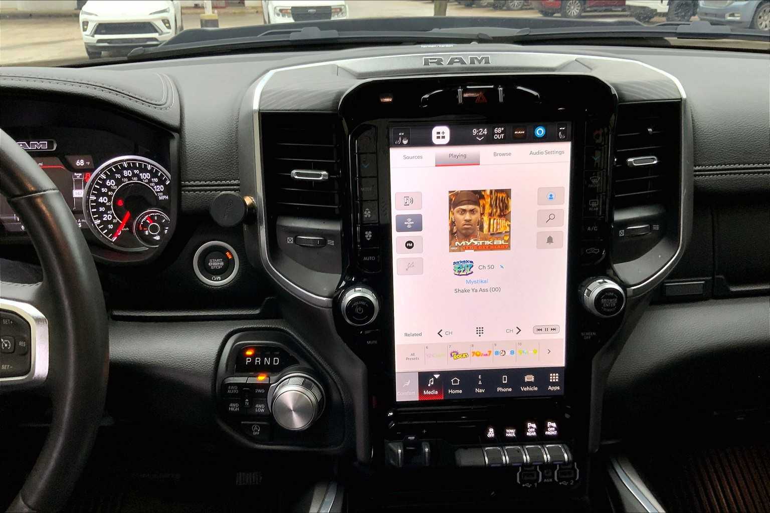 2023 Ram 1500 Laramie photo 5