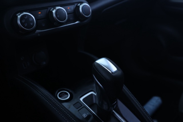 2019 Nissan Kicks S photo 28