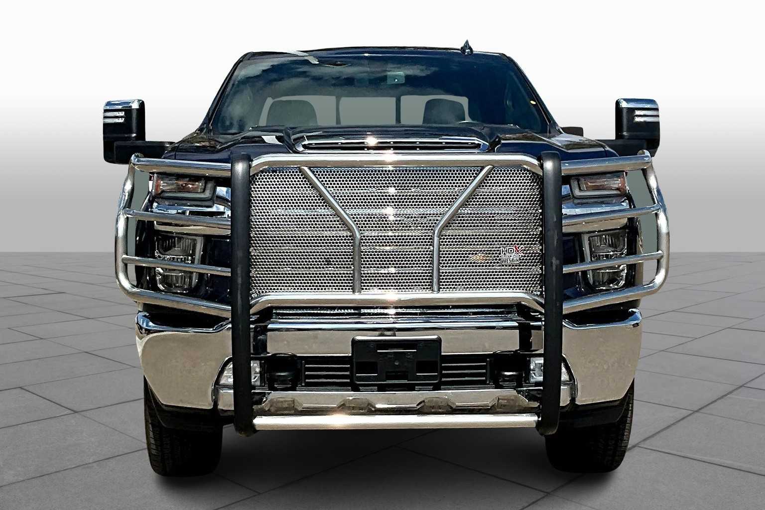 2020 Chevrolet Silverado 2500HD LTZ photo 3