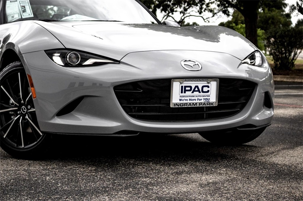 2025 Mazda MX-5 Miata Miata Grand Touring photo 3