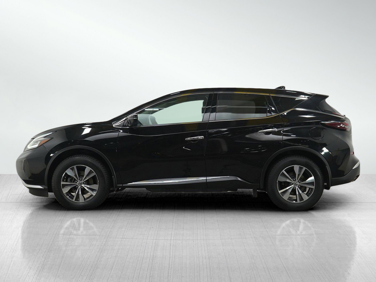 2019 Nissan Murano S photo 2