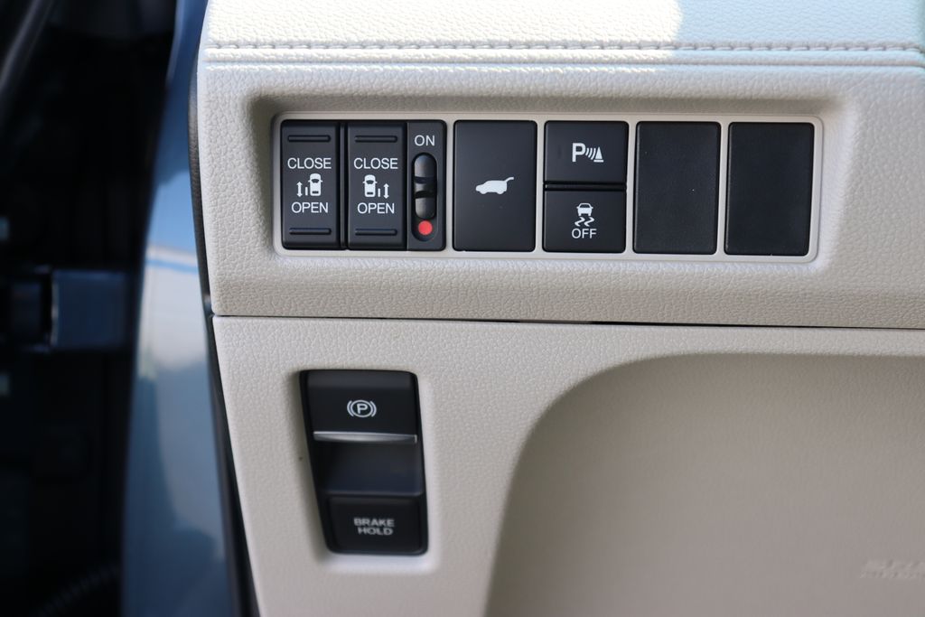 2026 Honda Odyssey Touring photo 29