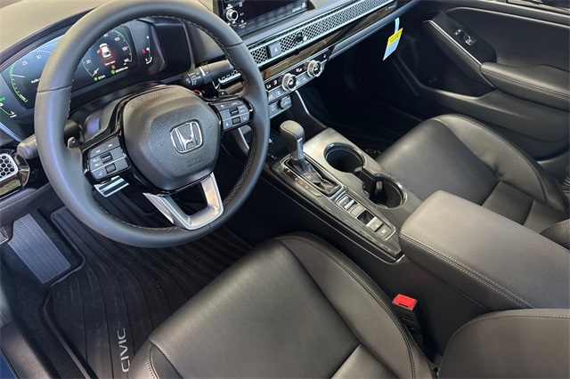 2026 Honda Civic Hybrid Sport Touring photo 4