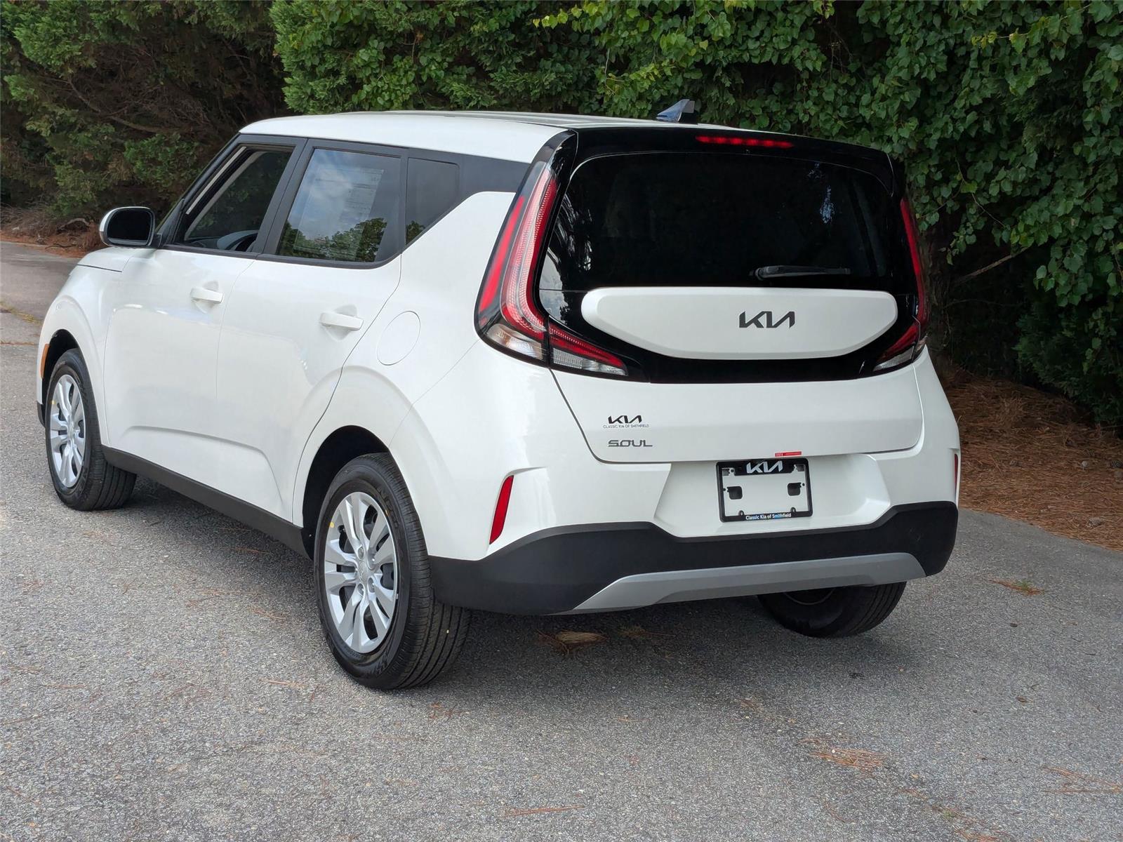 2025 Kia Soul LX photo 5