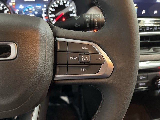 2024 Jeep Compass Latitude photo 25