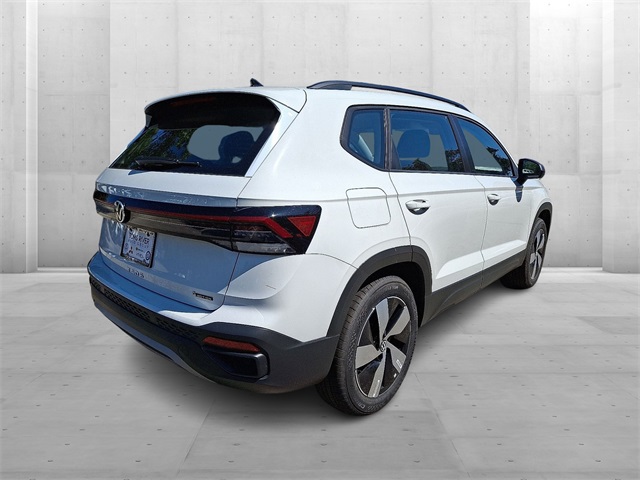 2025 Volkswagen Taos S photo 3